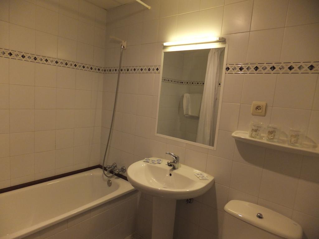 Hotel Canal Unquera Quarto foto